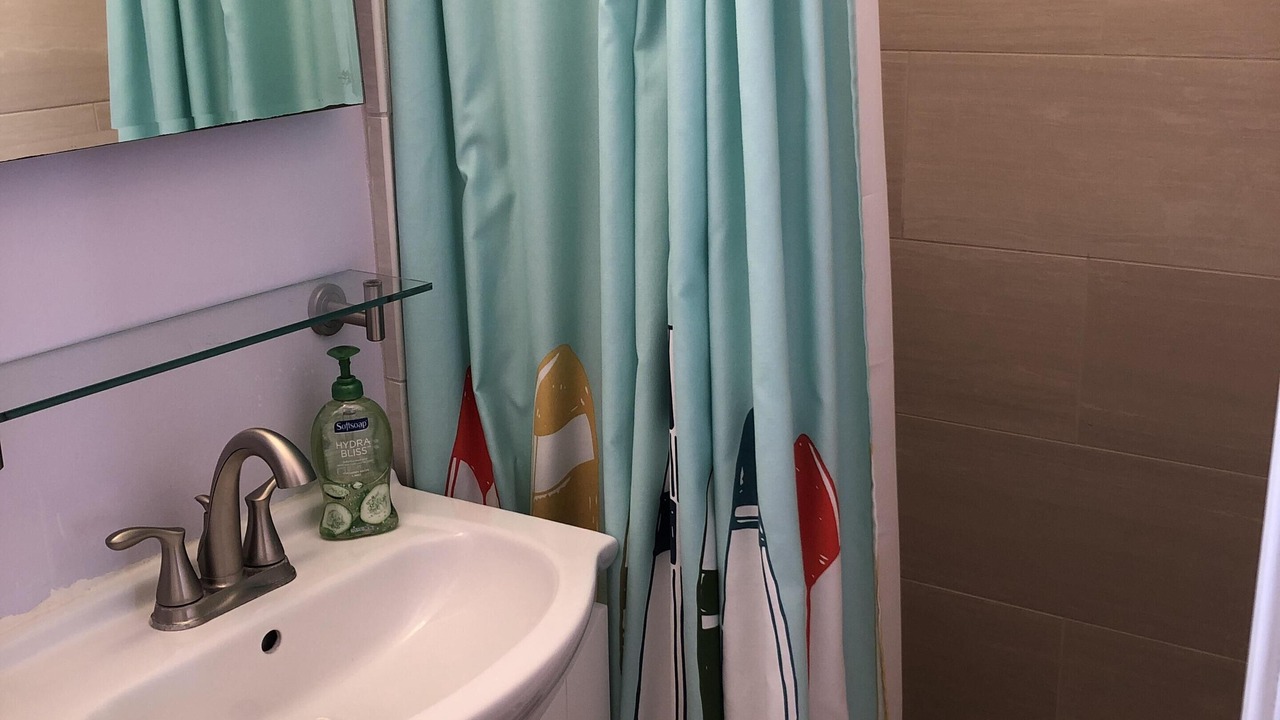 Photo of Bathroom in Pierpont Bay