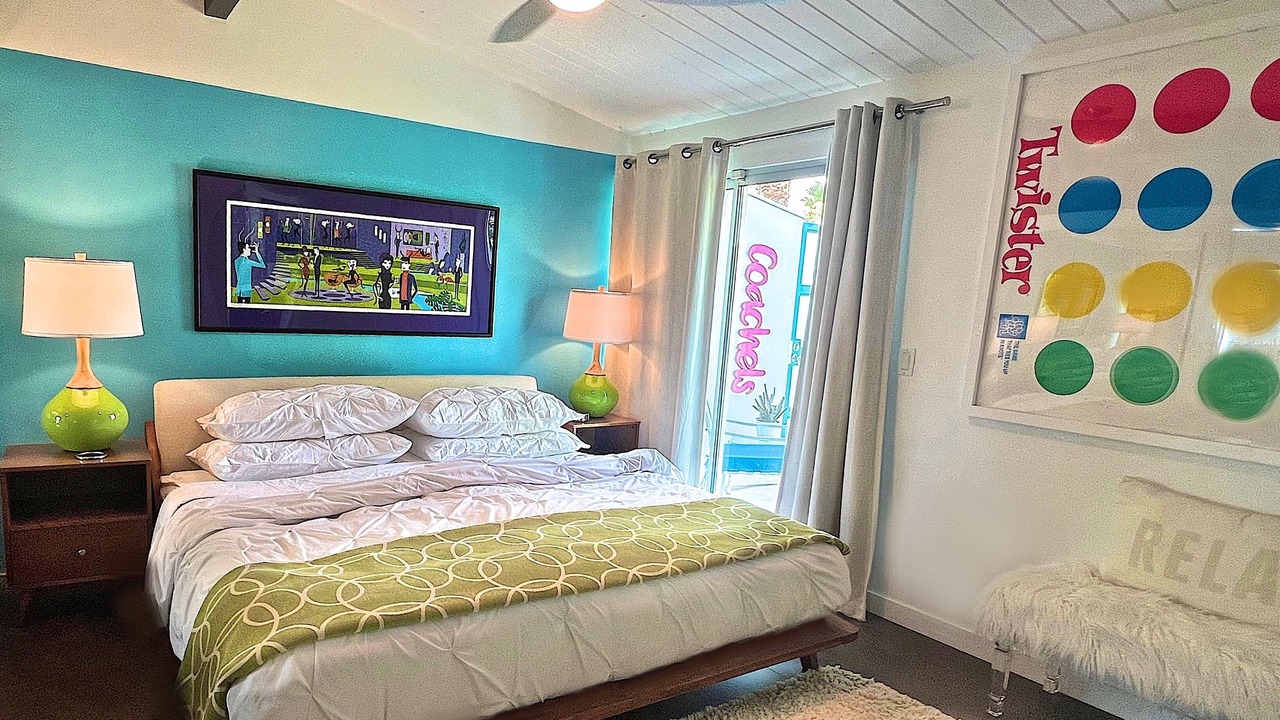Photo of Bedroom in Racquet Club Estates