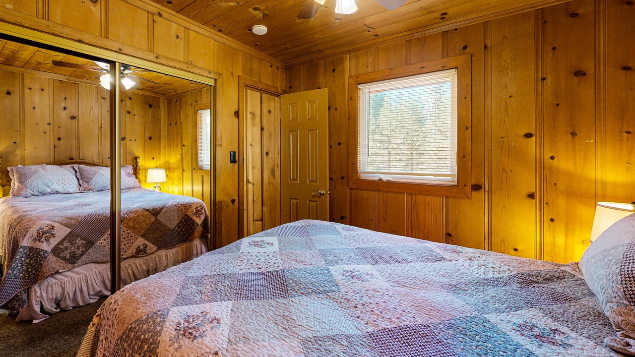 Photo of Bedroom in Black Bart
