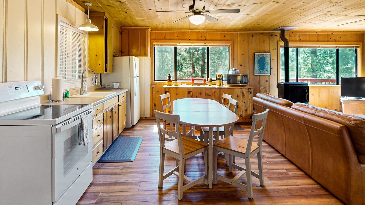 Photo of Kitchen in Black Bart