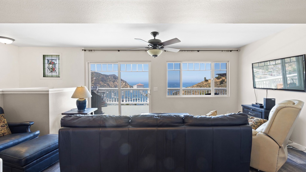 Photo of Bedroom in Avalon