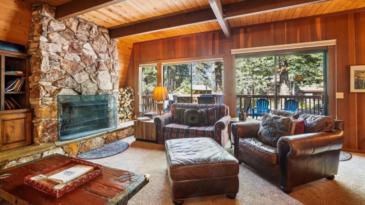 Photo of Livingroom in Lake Forest