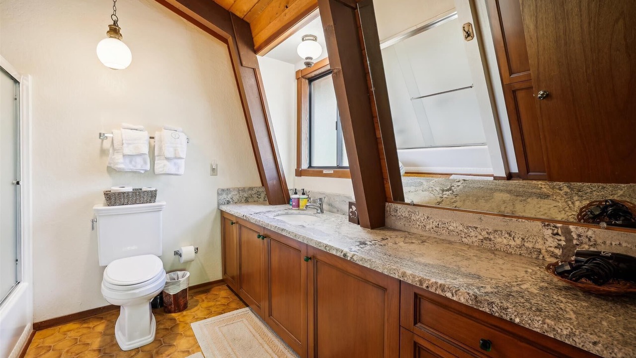 Photo of Bathroom in Lake Forest