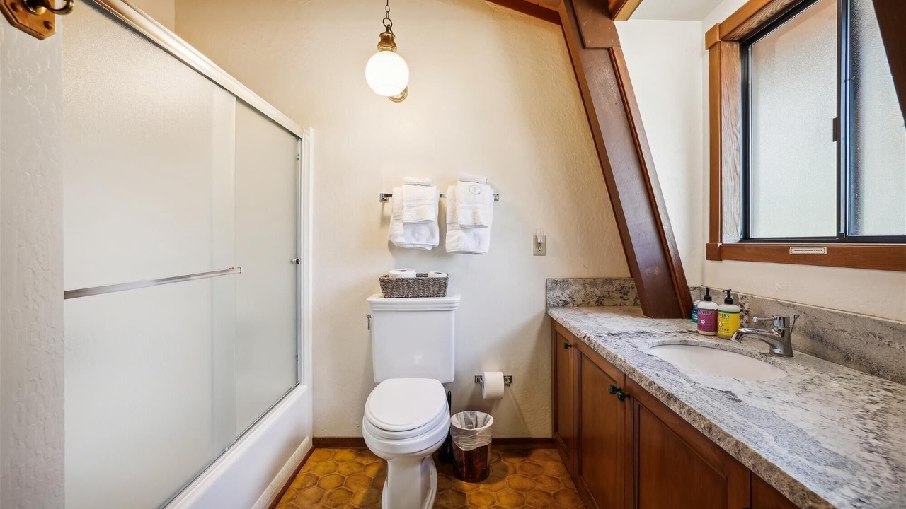 Photo of Bathroom in Lake Forest