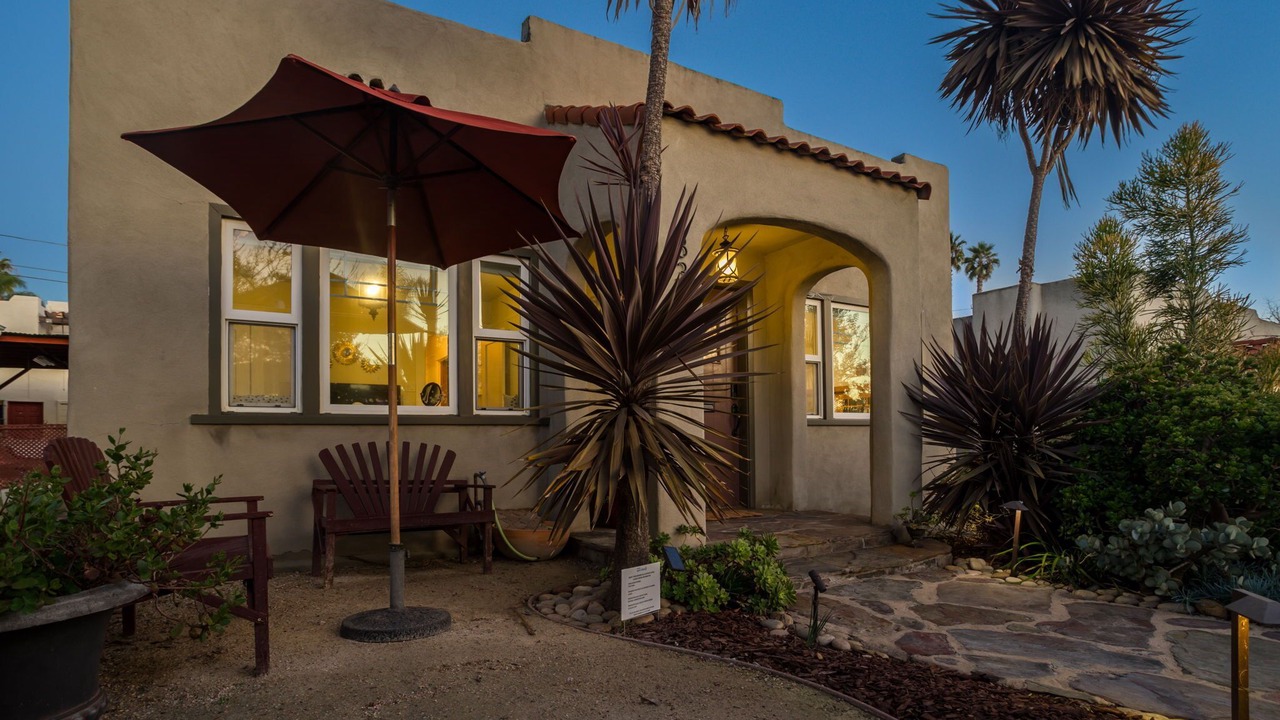 Photo of Outdoor in Altadena