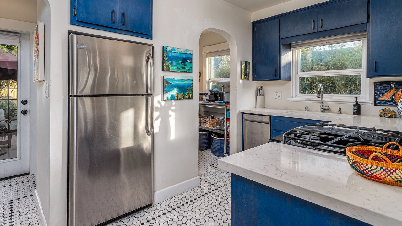 Photo of Kitchen in Altadena