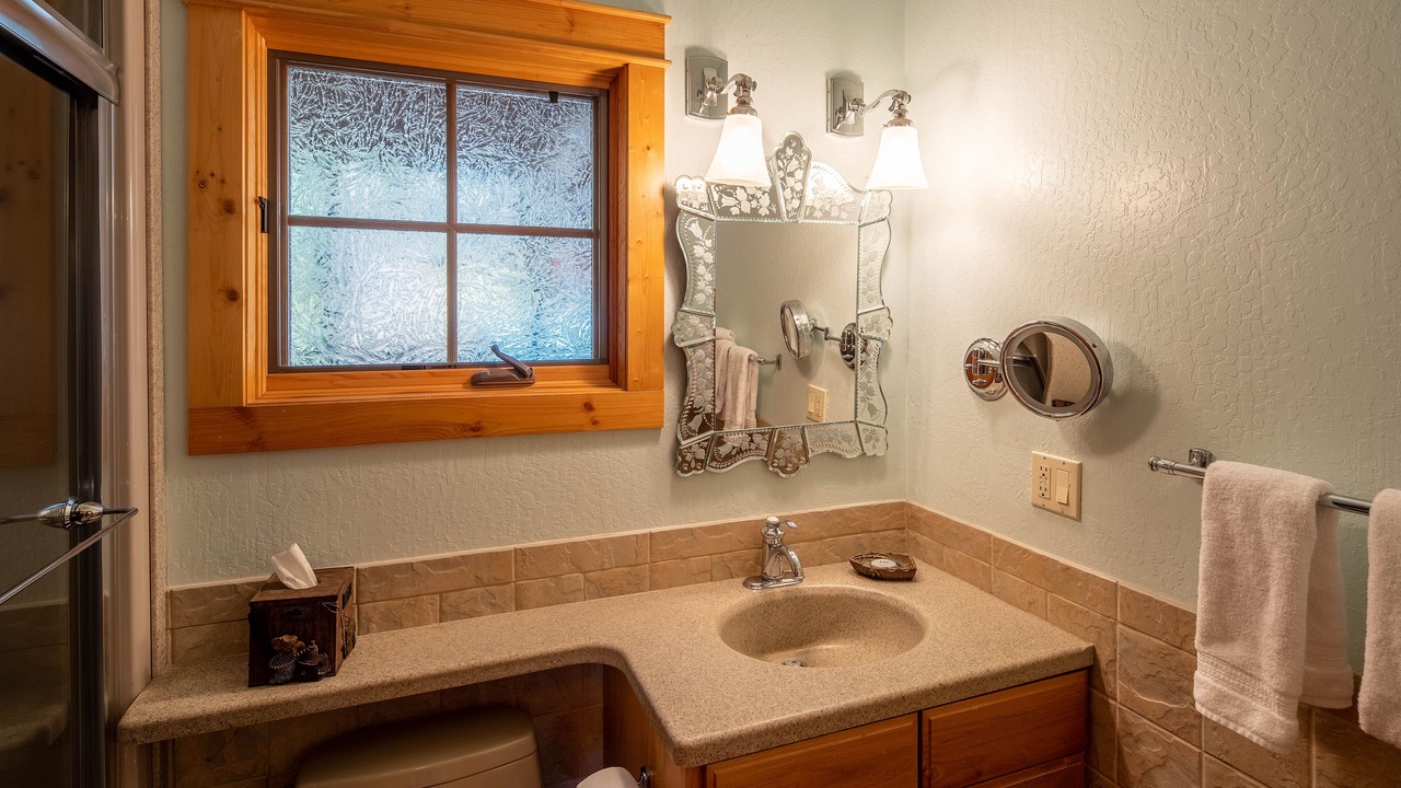 Photo of Bathroom in Tahoe Pines