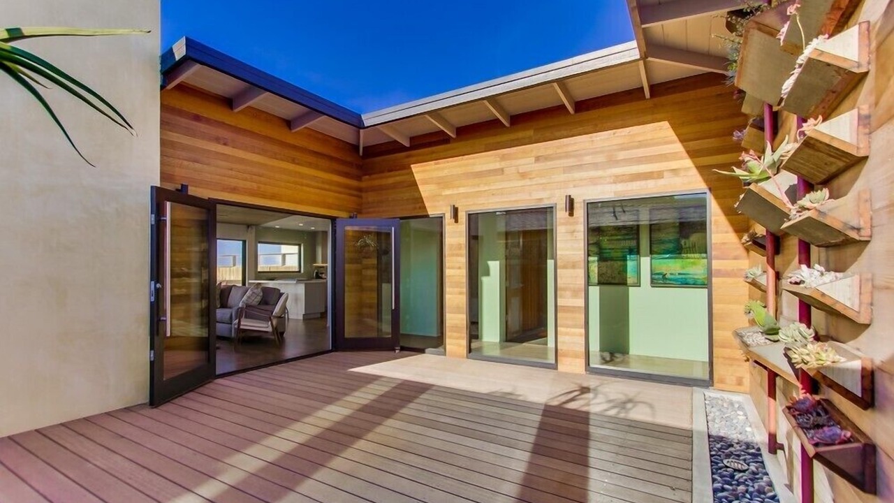 Photo of Patio Balcony in Ocean Beach