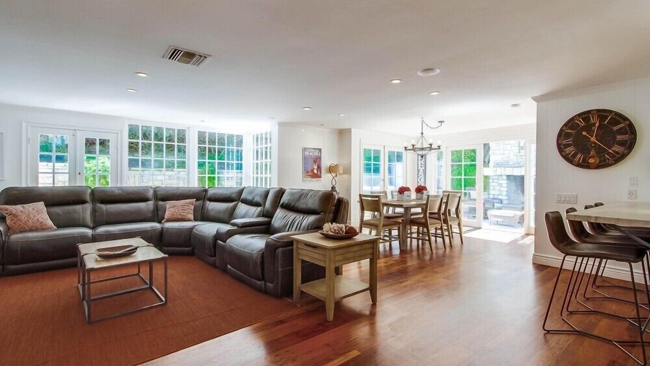 Photo of Livingroom in Sunset Cliffs