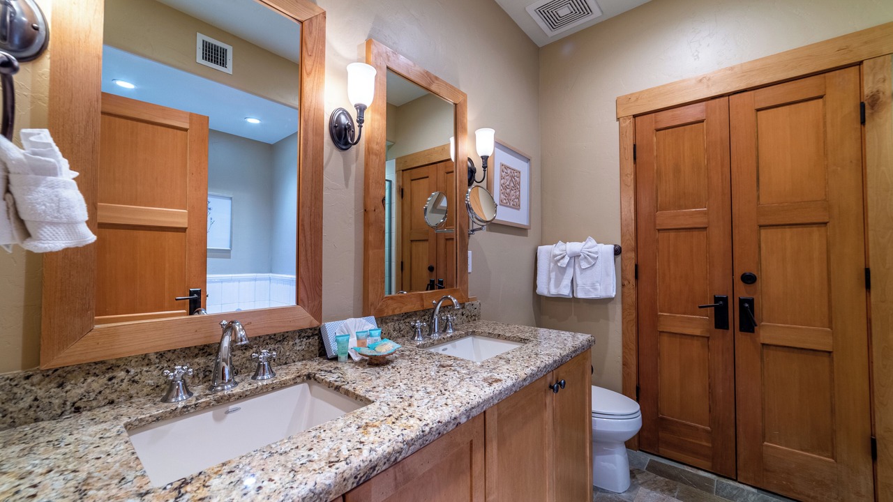 Photo of Bathroom in Woodwinds