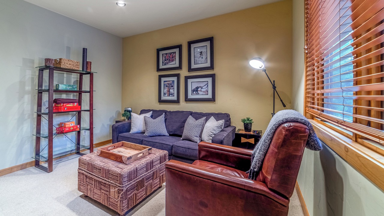 Photo of Livingroom in Woodwinds