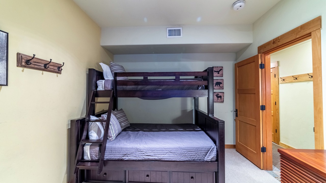 Photo of Bedroom in Woodwinds