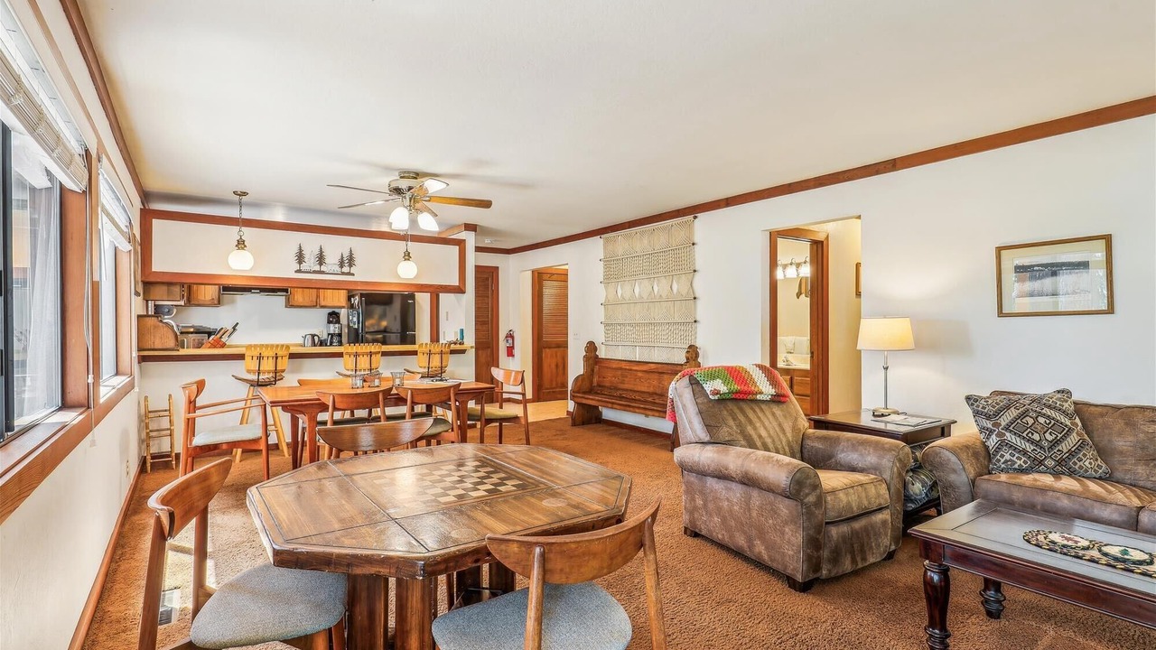 Photo of Livingroom in Lake Forest