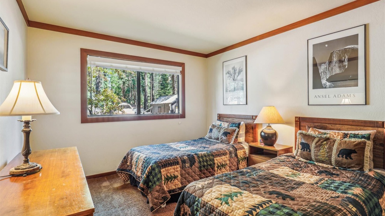 Photo of Bedroom in Lake Forest