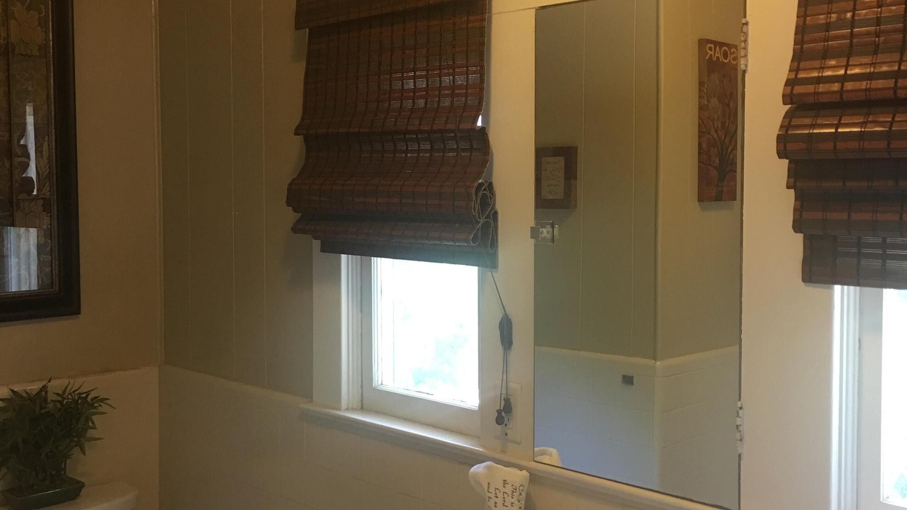 Photo of Bathroom in Tower District