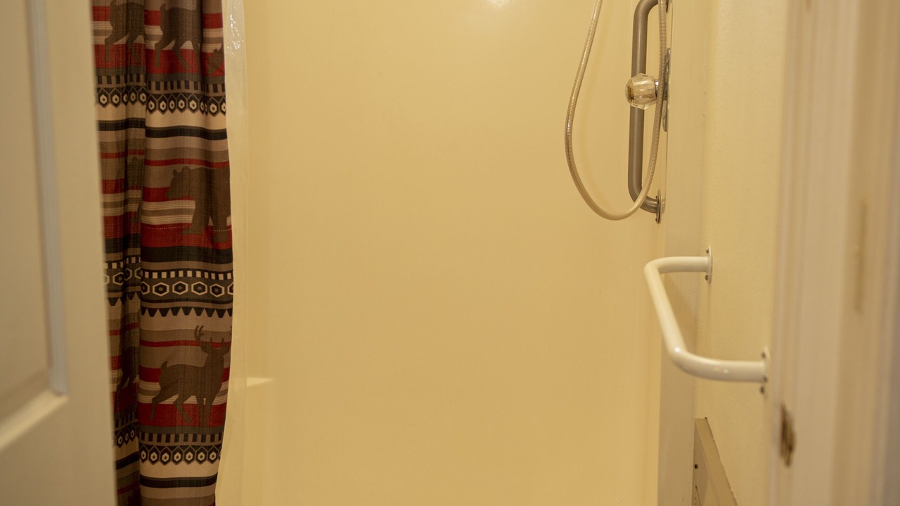 Photo of Bathroom in Mariposa