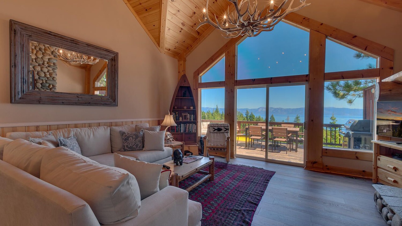 Photo of Livingroom in Tahoe Woods