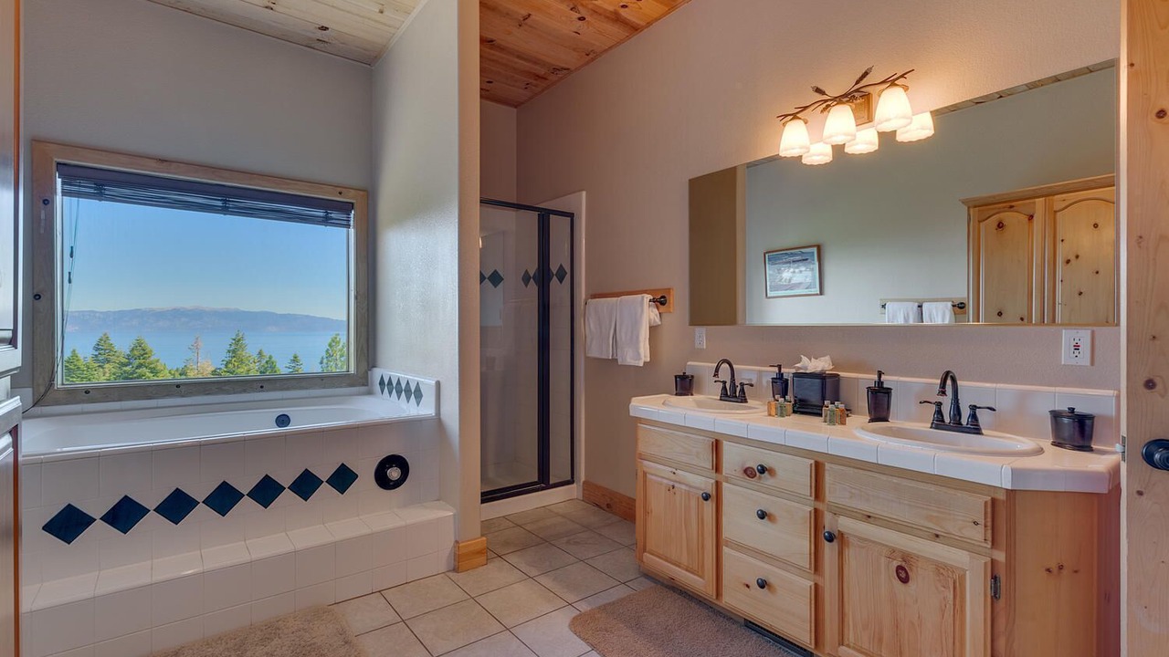 Photo of Bathroom in Tahoe Woods