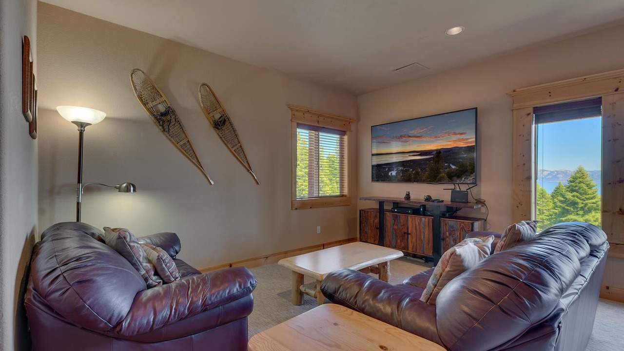 Photo of Livingroom in Tahoe Woods