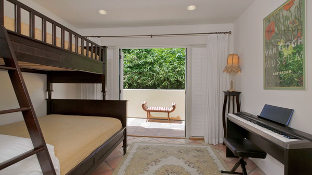 Photo of Bedroom in West Beach
