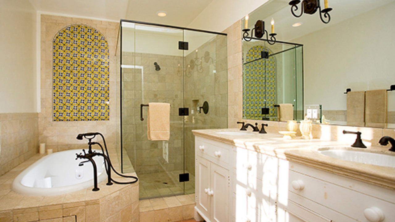 Photo of Bathroom in West Beach