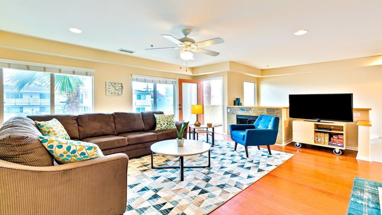 Photo of Livingroom in North Pacific Beach