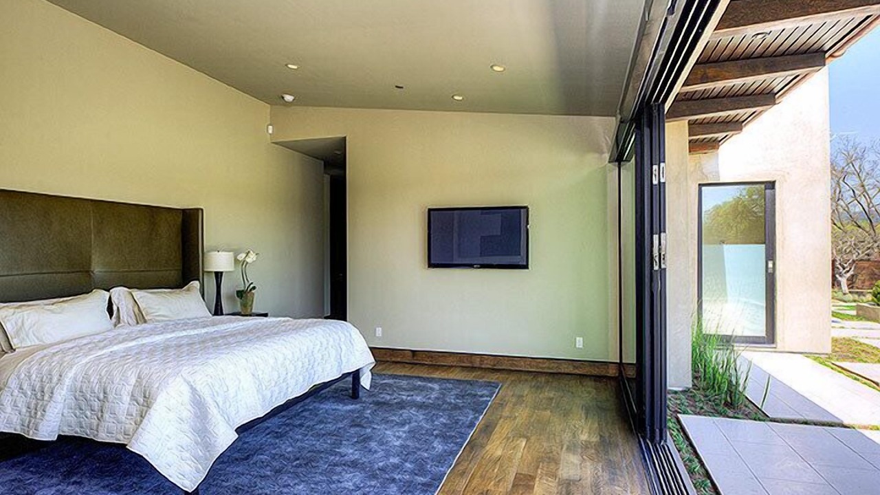 Photo of Bedroom in St. Helena