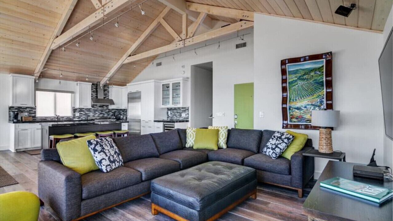 Photo of Livingroom in Carlsbad