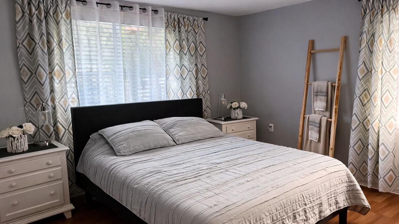 Photo of Bedroom in Dunsmuir