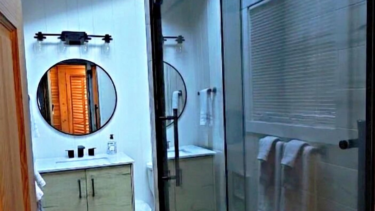 Photo of Bathroom in Tahoe Island