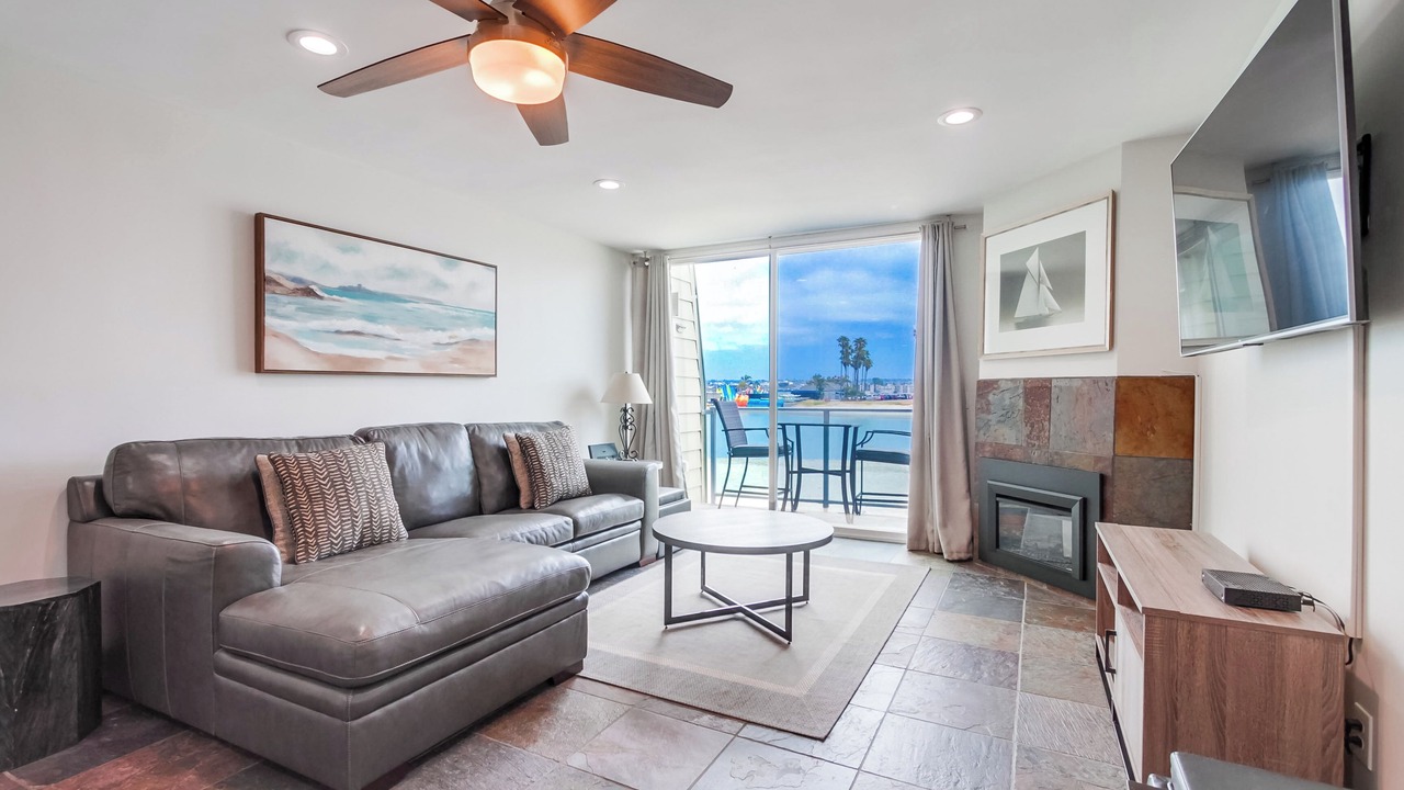 Photo of Livingroom in Mission Beach