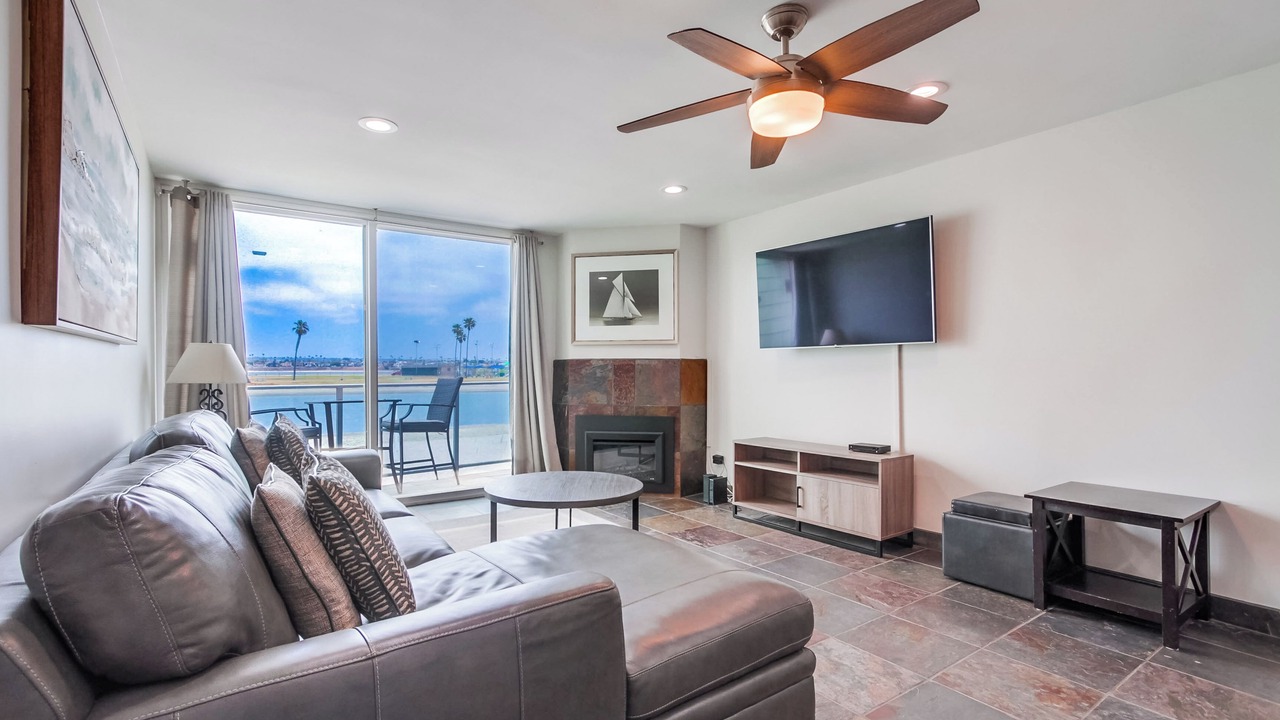 Photo of Livingroom in Mission Beach