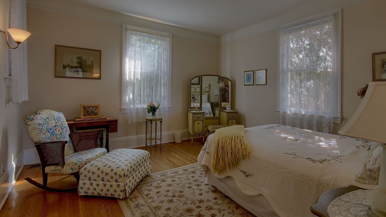 Photo of Bedroom in Cambria