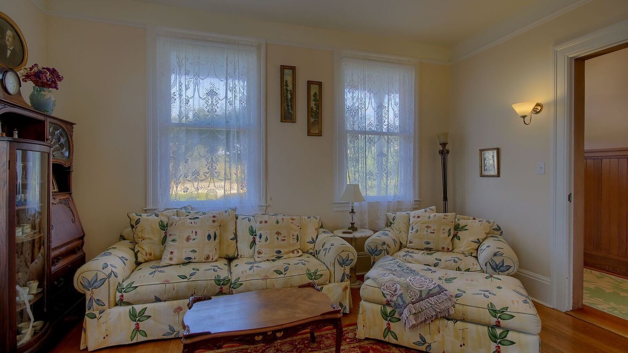 Photo of Livingroom in Cambria