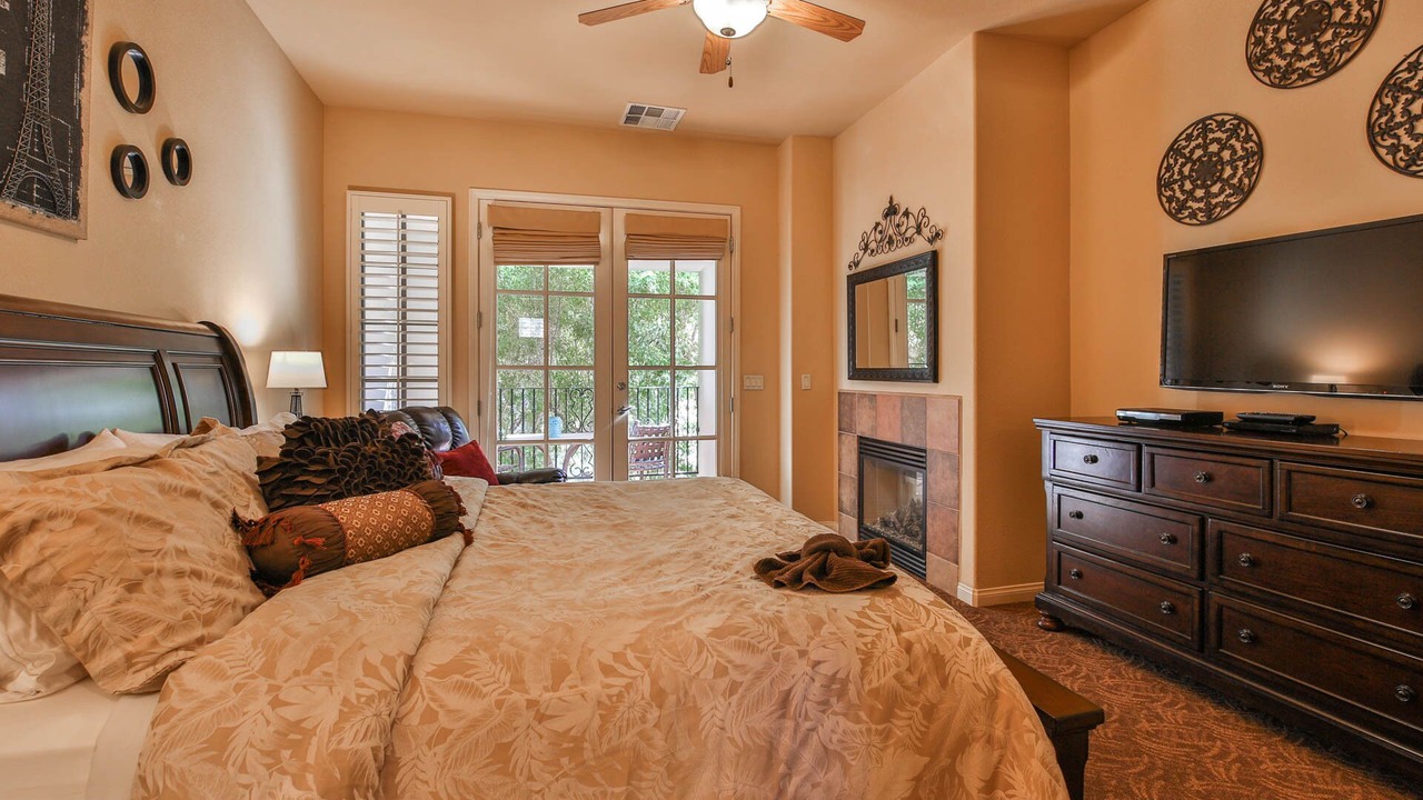 Photo of Bedroom in La Quinta