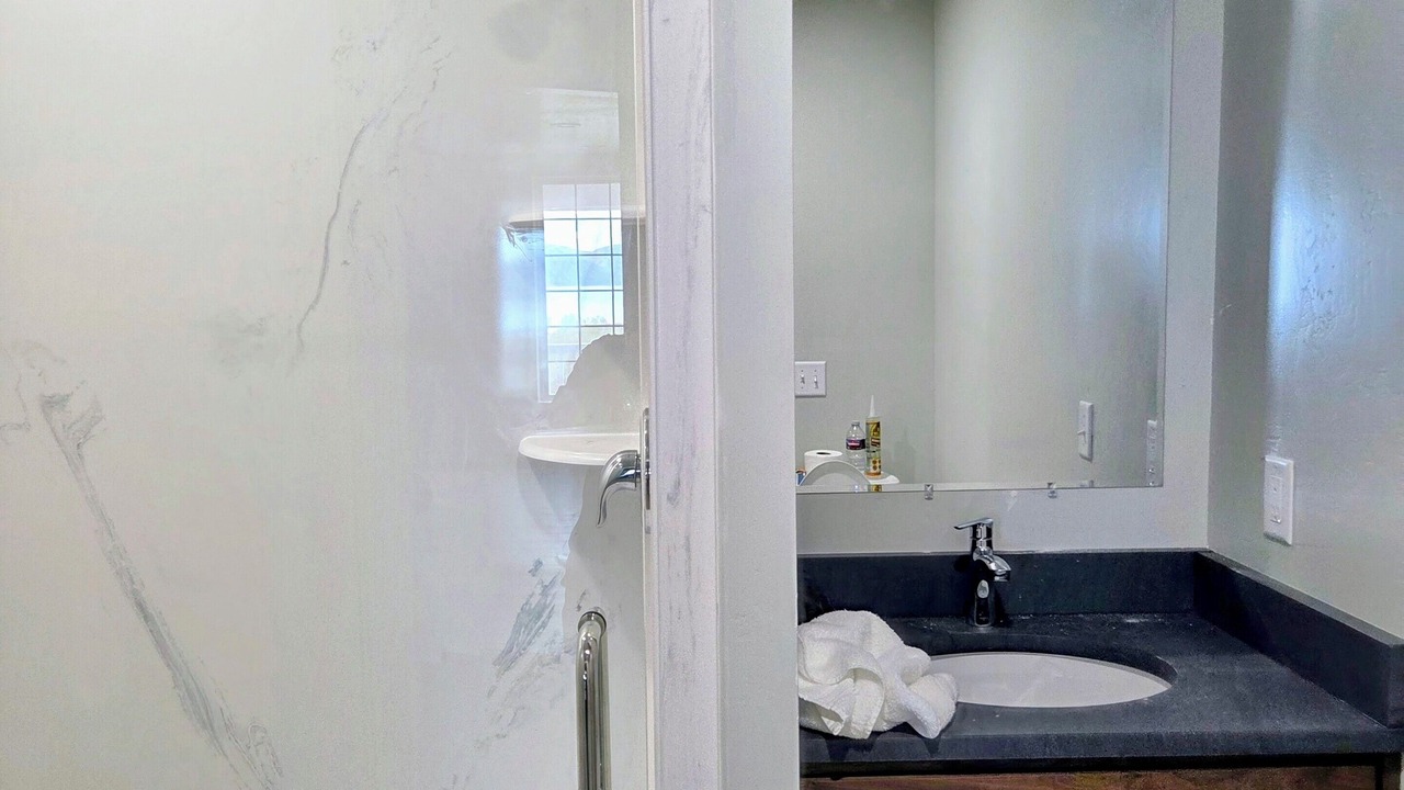 Photo of Bathroom in Garden City