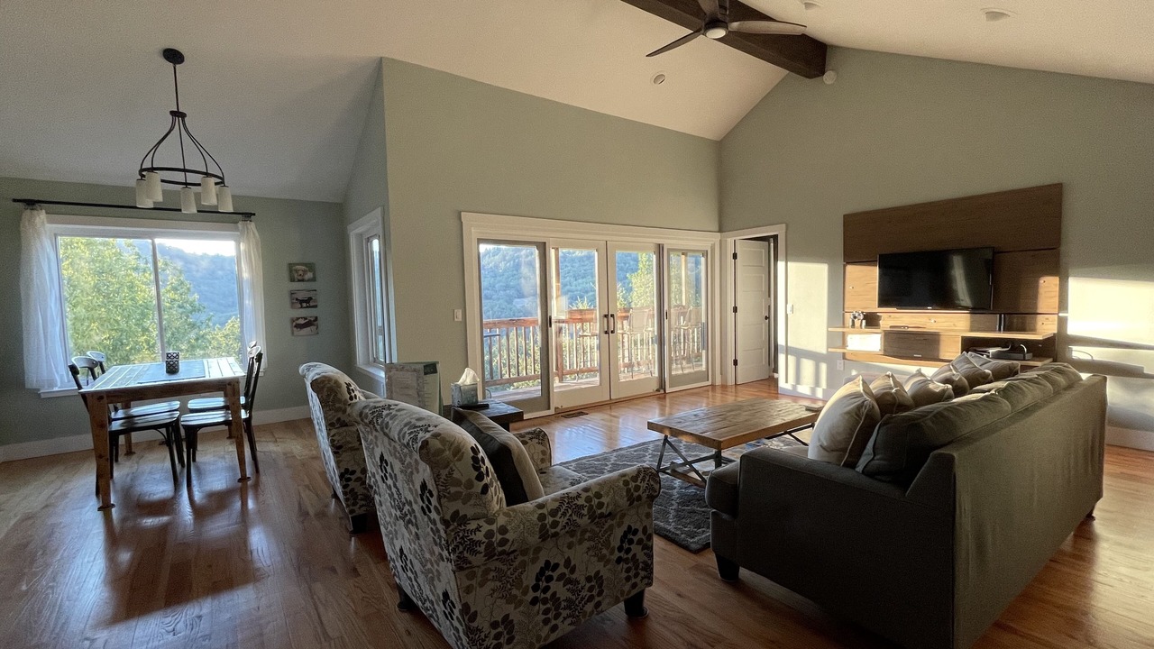 Photo of Livingroom in Healdsburg