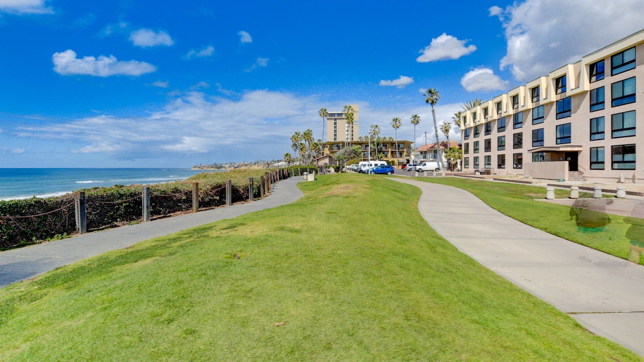 Photo of Others in Pacific Beach