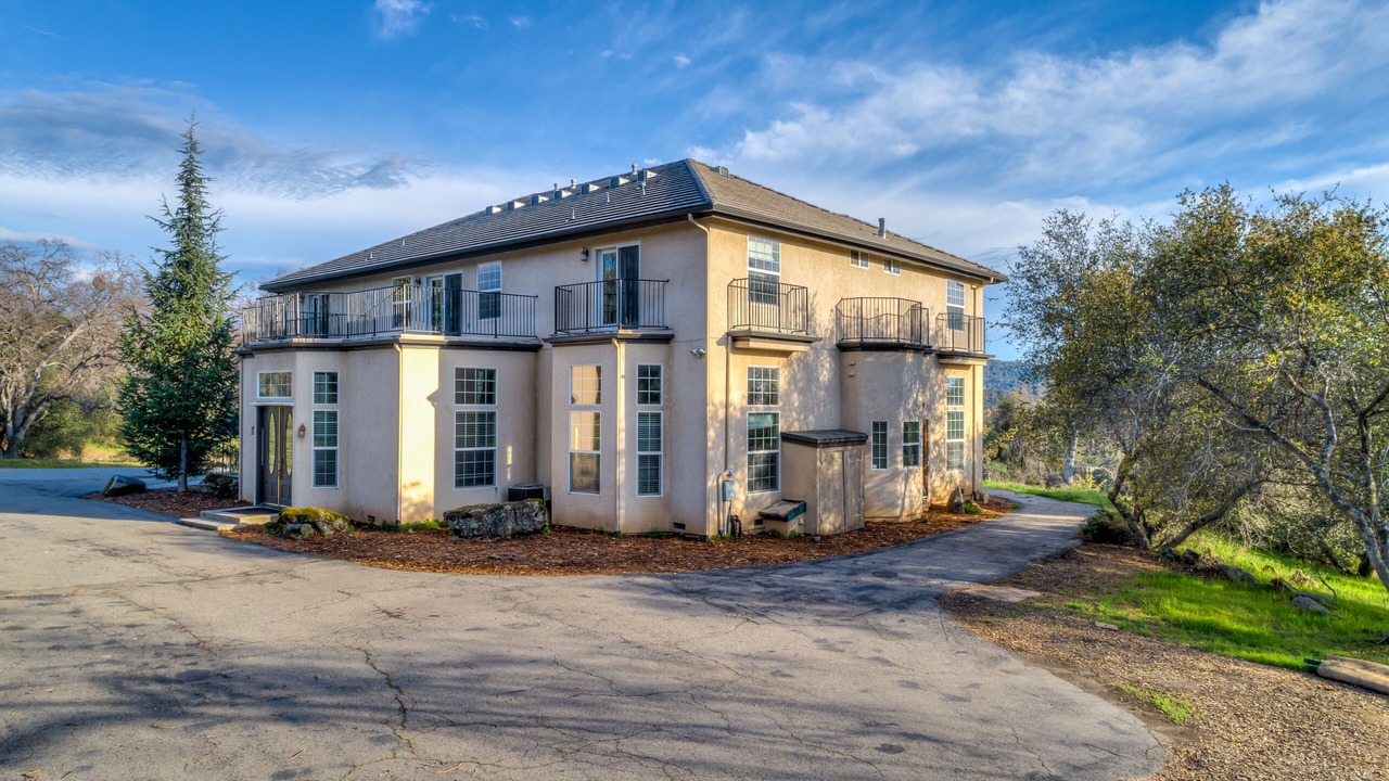 Photo of Outdoor in Oakhurst