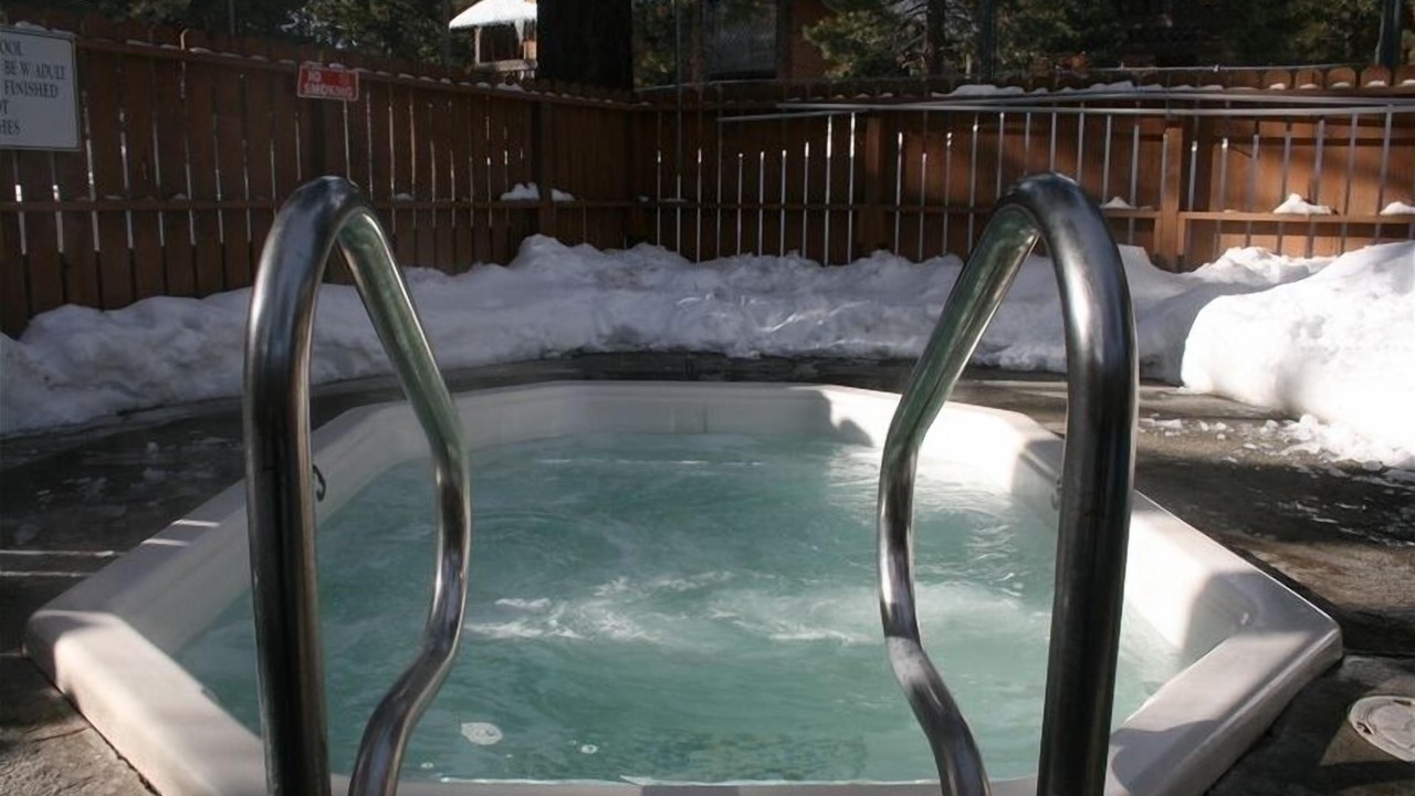 Photo of Outdoor in Mammoth Lakes