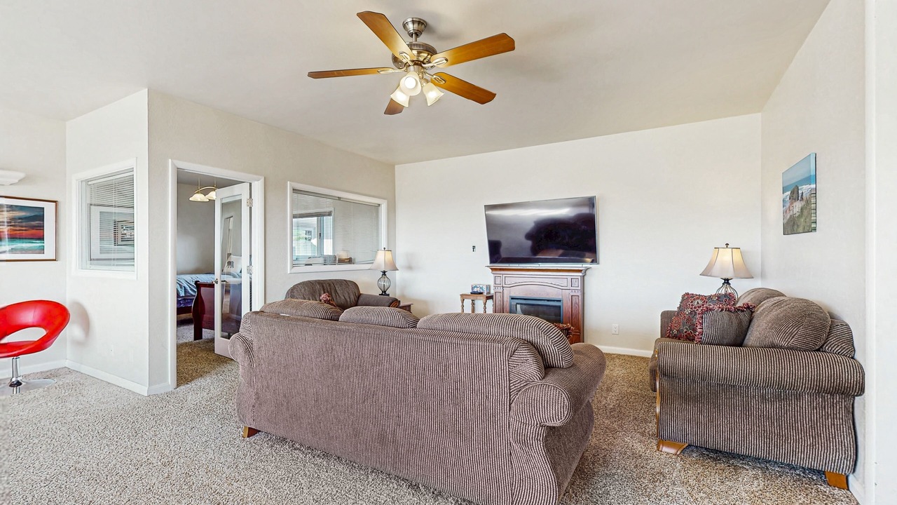 Photo of Livingroom in Fort Bragg
