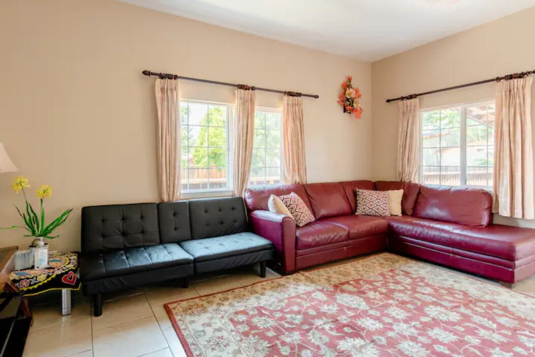 Photo of Livingroom in Northside