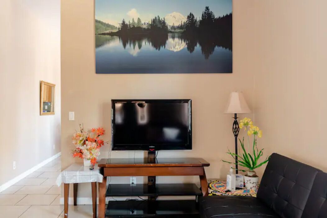 Photo of Livingroom in Northside