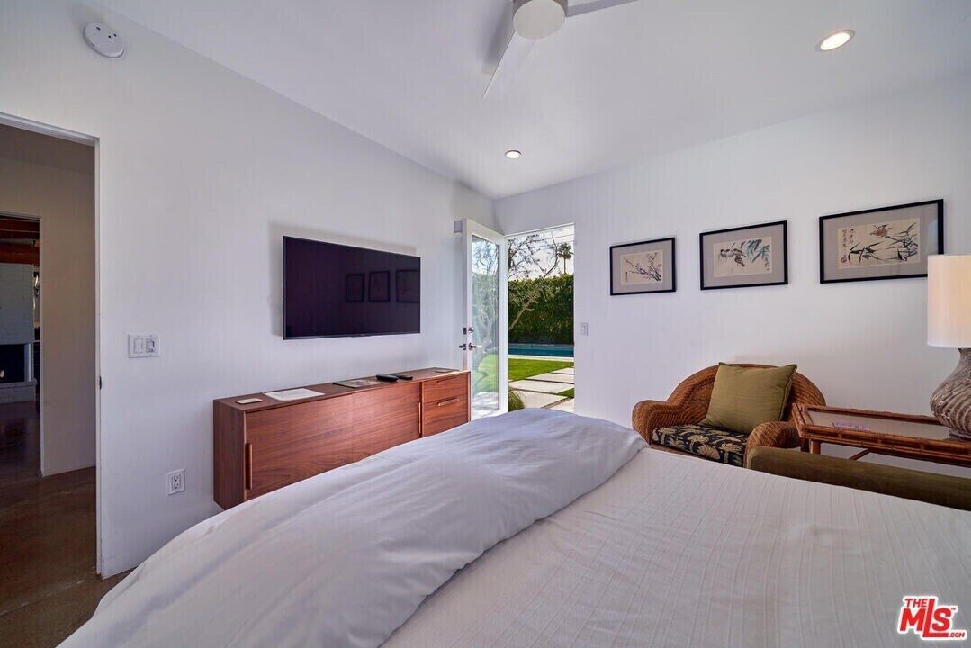 Photo of Bedroom in Tahquitz River Estates