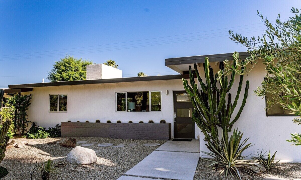 Photo of Outdoor in Tahquitz River Estates