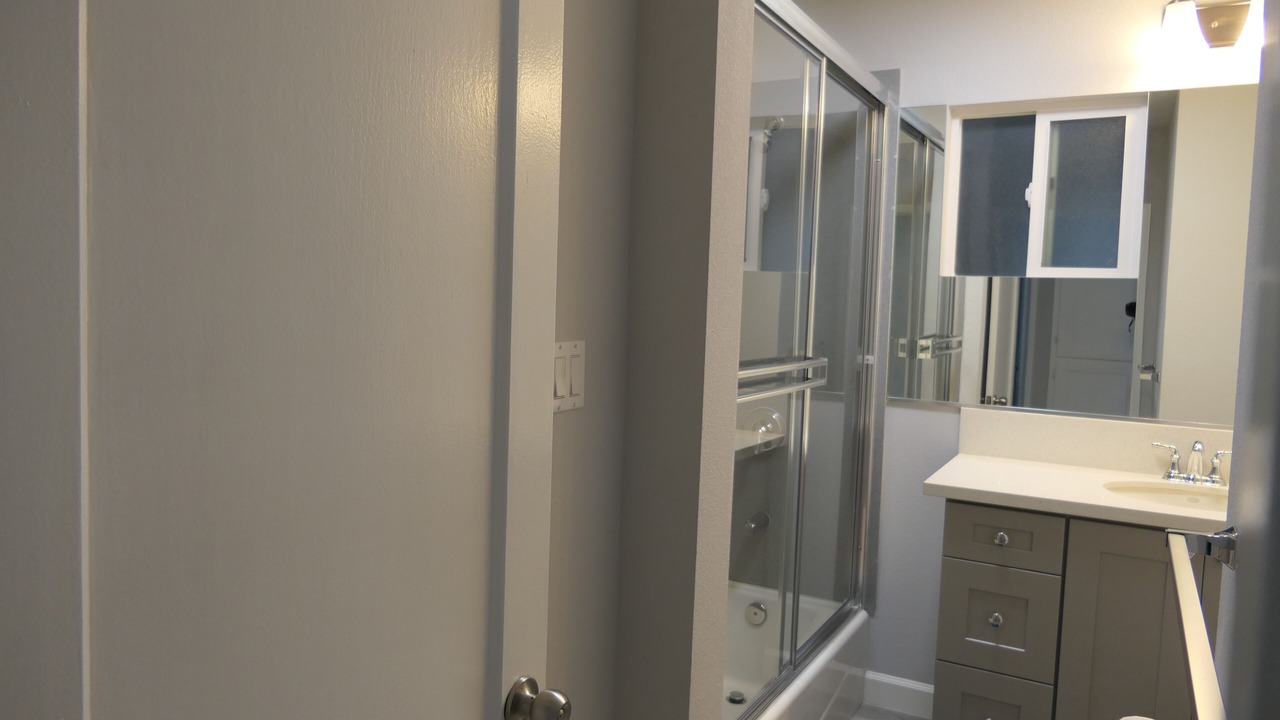 Photo of Bathroom in Midway City