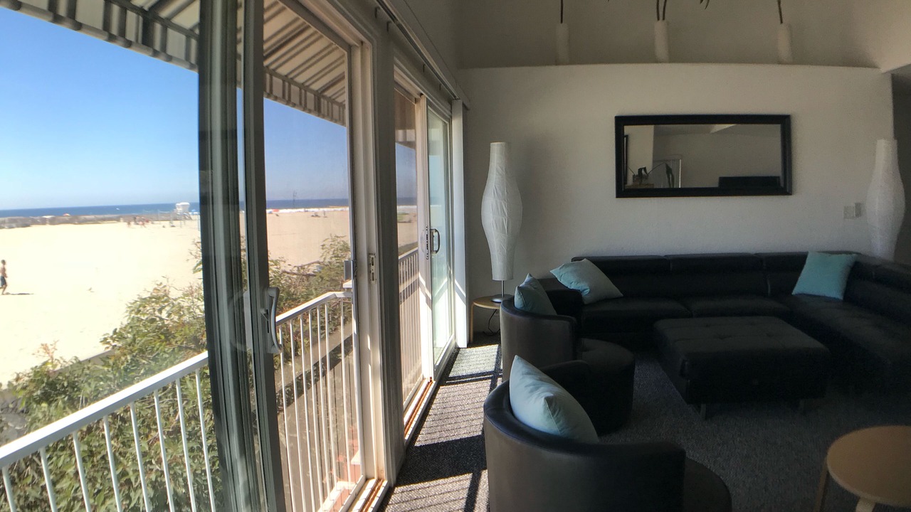 Photo of Livingroom in South Mission Beach