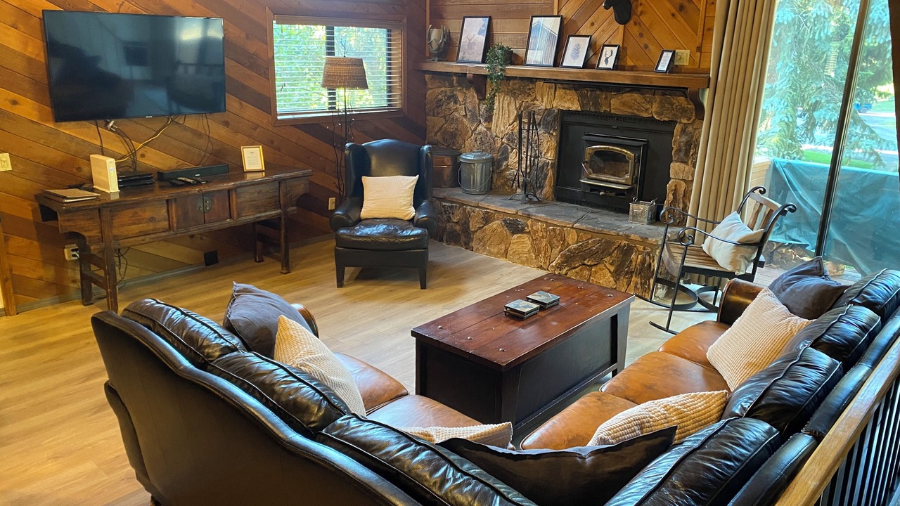 Photo of Livingroom in Mammoth Lakes