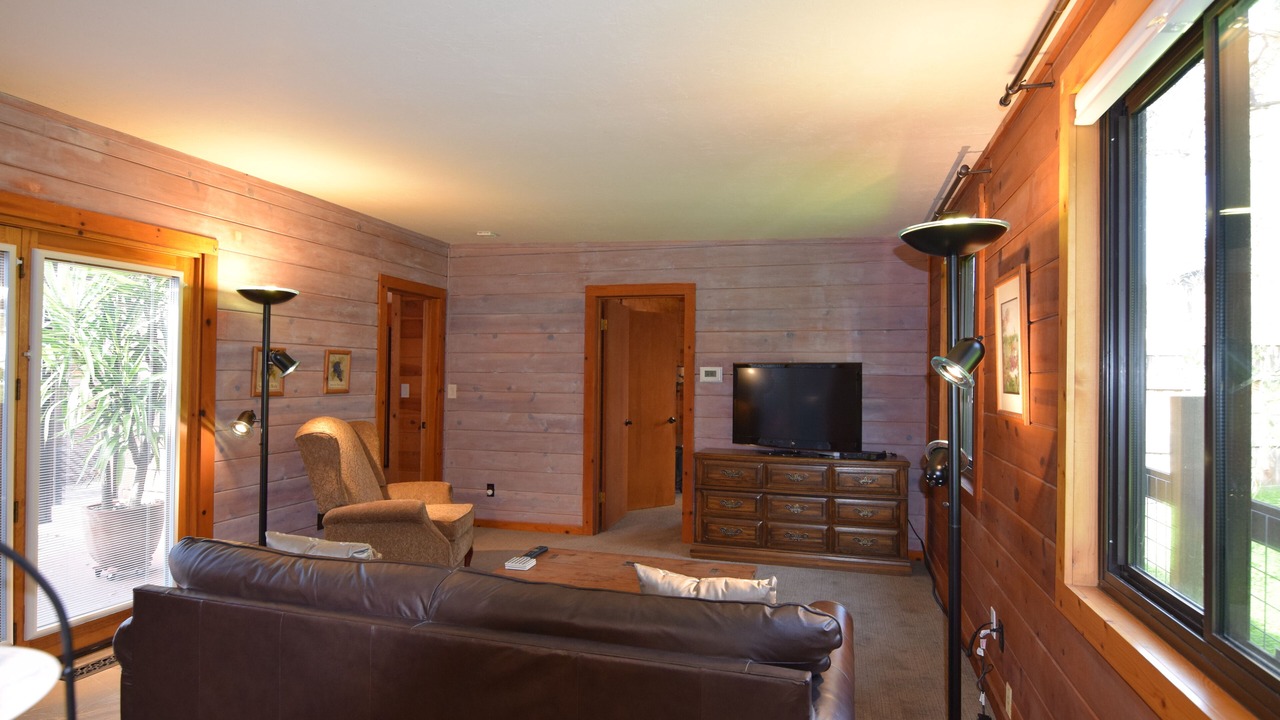 Photo of Livingroom in Fetters Hot Springs-Agua Caliente