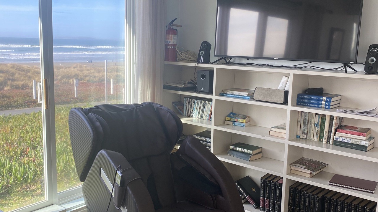Photo of Bedroom in Dillon Beach